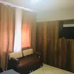 Check-in 2 Bedroom Flat Center * 地拉那