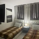 公寓 Check-in 2 Bedroom Flat Center *