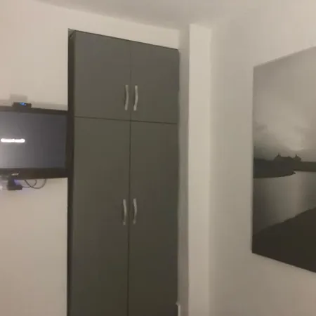 Entire Flat To Chill In *