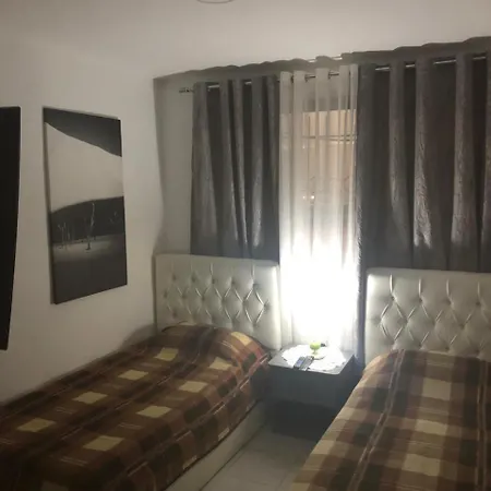 Entire Flat To Chill-inn Lejlighed *