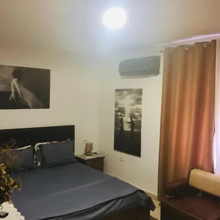 Entire Flat To Chill-inn Lejlighed *