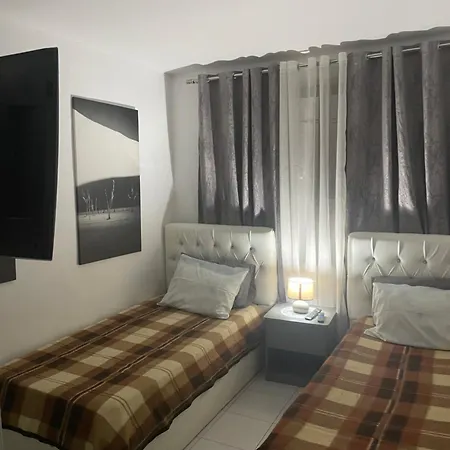 Apartment Your Space Flat, No Sharing *