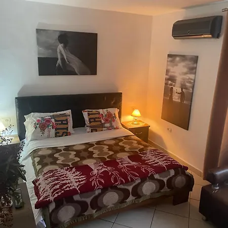 Entire Flat To Chill In * 地拉那