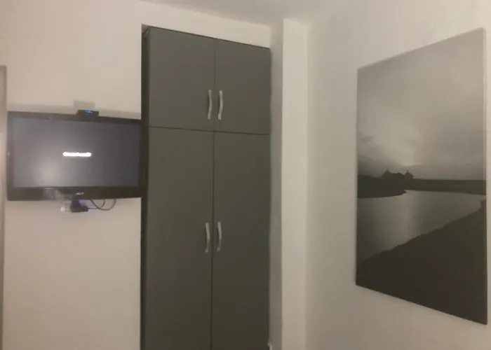 Your Own Privacy Flat *