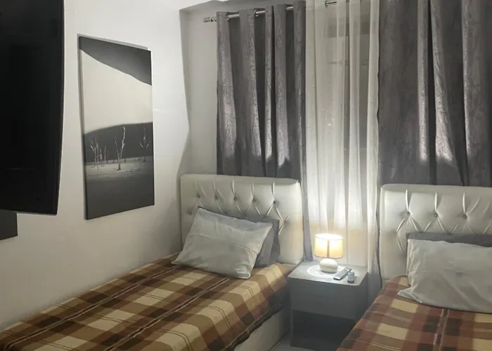 アパート Entire Flat To Chill In *